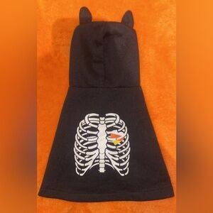 Halloween cat/dog button throwover